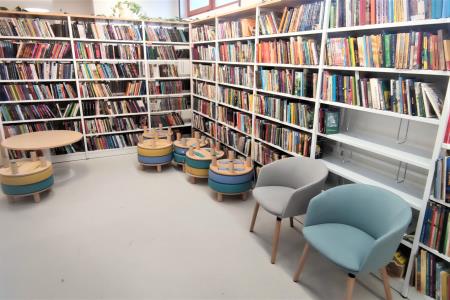 Knjižnica Borovnica - pohištvo 12